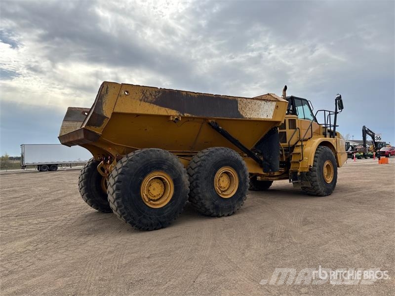 CAT 745C 鉸接式起吊車