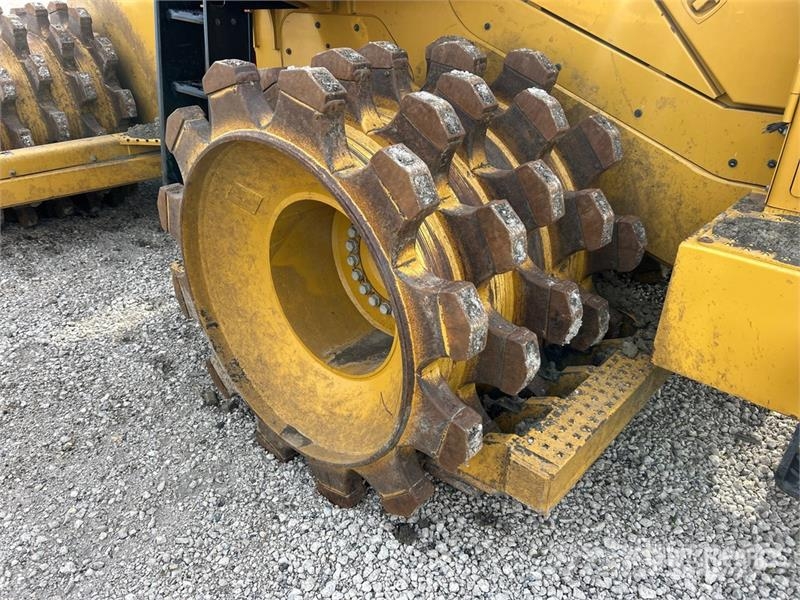 CAT 815 Soil compactors