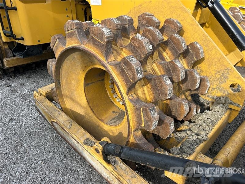 CAT 815 Soil compactors