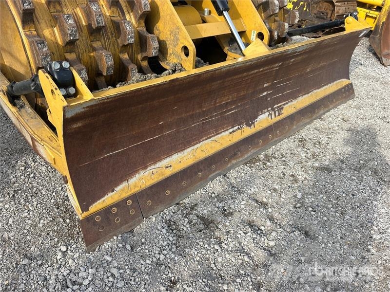 CAT 815 Soil compactors