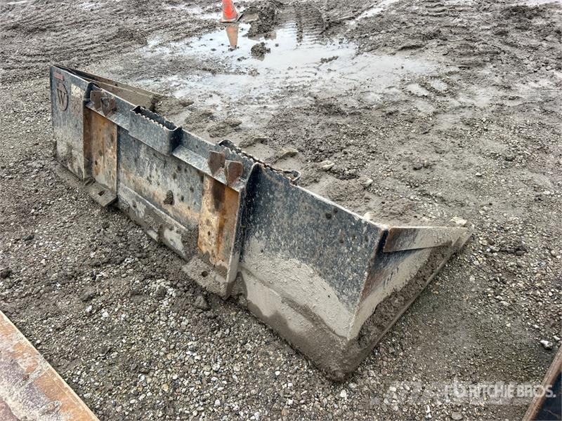 CAT 85 in 0.82 cyd Skid Steer Bucket Godet