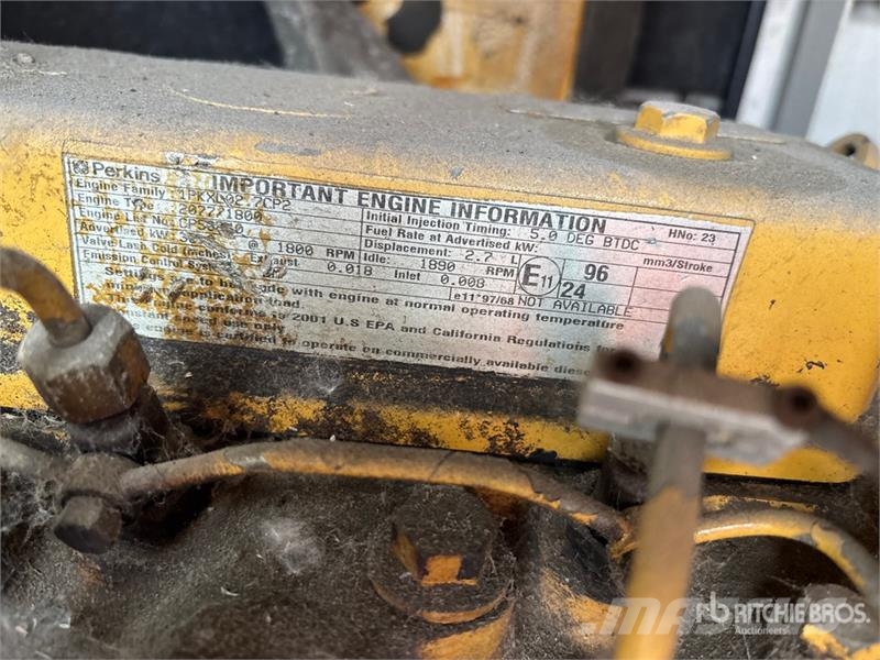 CAT 903 Skid-Mounted Generator Set مولدات ديزل