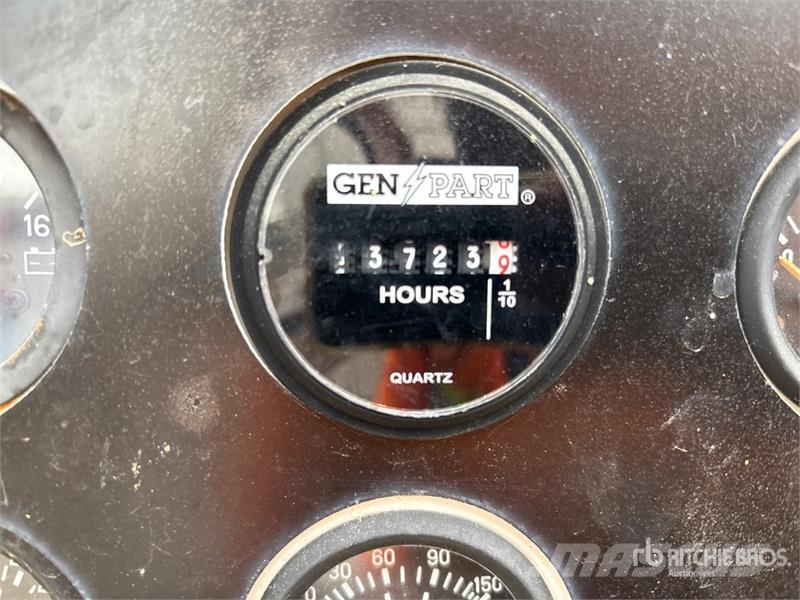 CAT 903 Skid-Mounted Generator Set مولدات ديزل