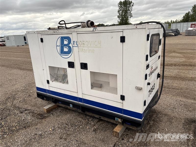 CAT 903 Skid-Mounted Generator Set مولدات ديزل