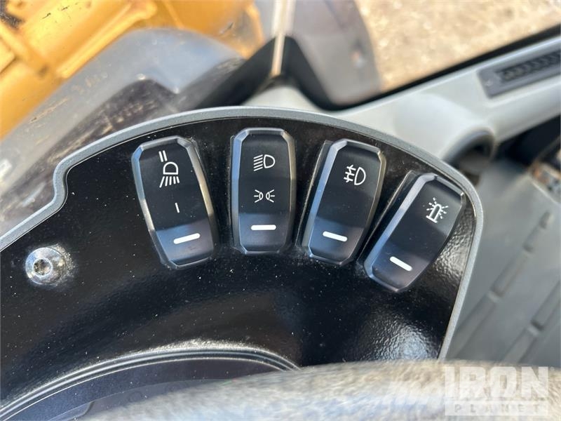 CAT 906M Wheel Loader 휠로우더