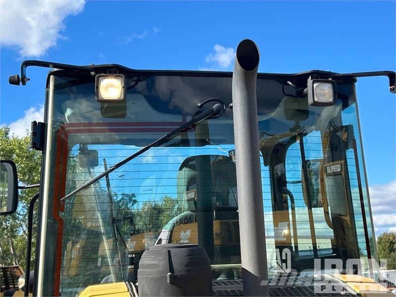 CAT 906M Wheel Loader 휠로우더