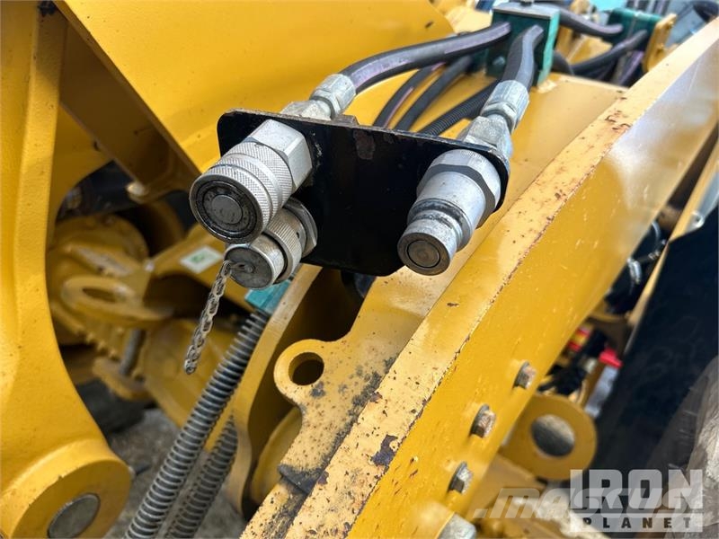 CAT 906M Wheel Loader 휠로우더