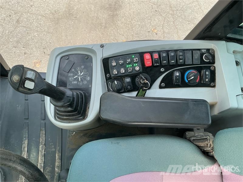 CAT 906M Wheel Loader Rataslaadurid