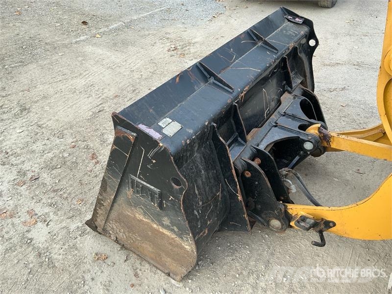 CAT 906M Wheel Loader Rataslaadurid