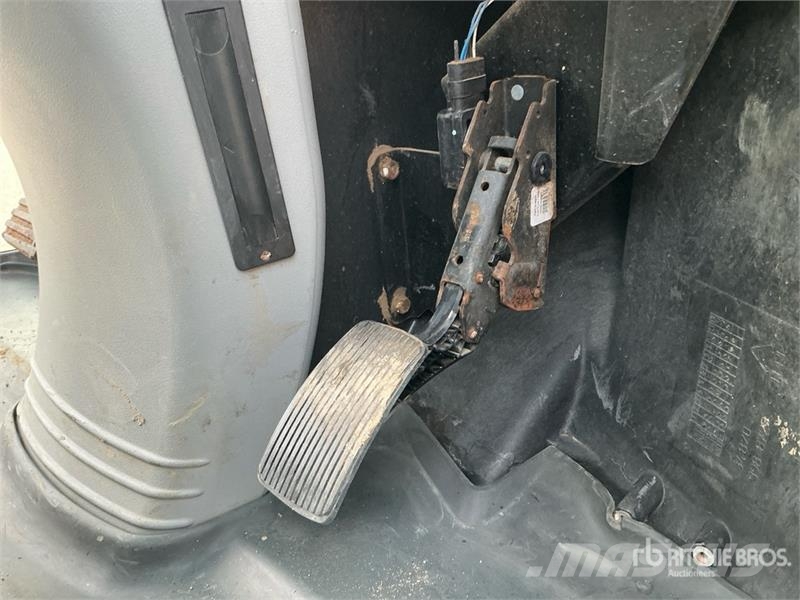 CAT 906M Wheel Loader Rataslaadurid