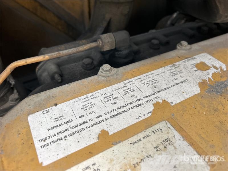 CAT 924F Фронтальні навантажувачі