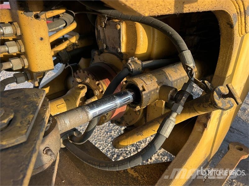 CAT 924F Фронтальні навантажувачі