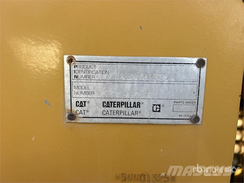 CAT 924F Фронтальні навантажувачі