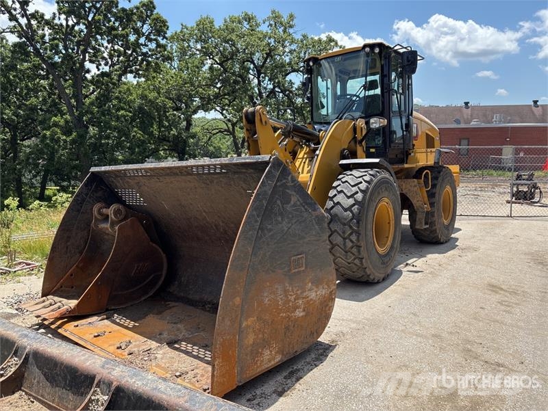 CAT 930M Wheel loaders