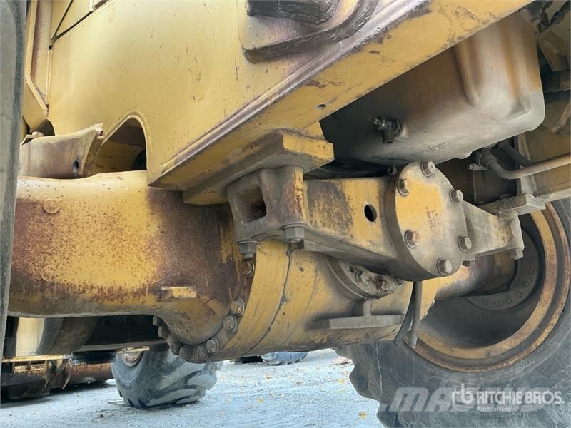 CAT 950F Series II Iekrāvēji uz riteņiem