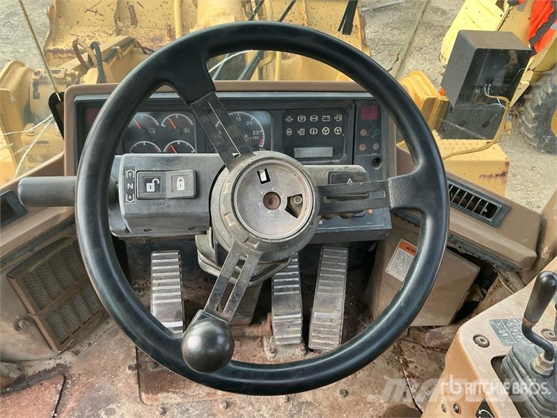 CAT 950F Series II Iekrāvēji uz riteņiem