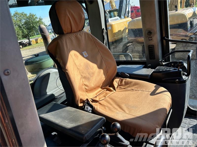 CAT 953C Crawler loaders
