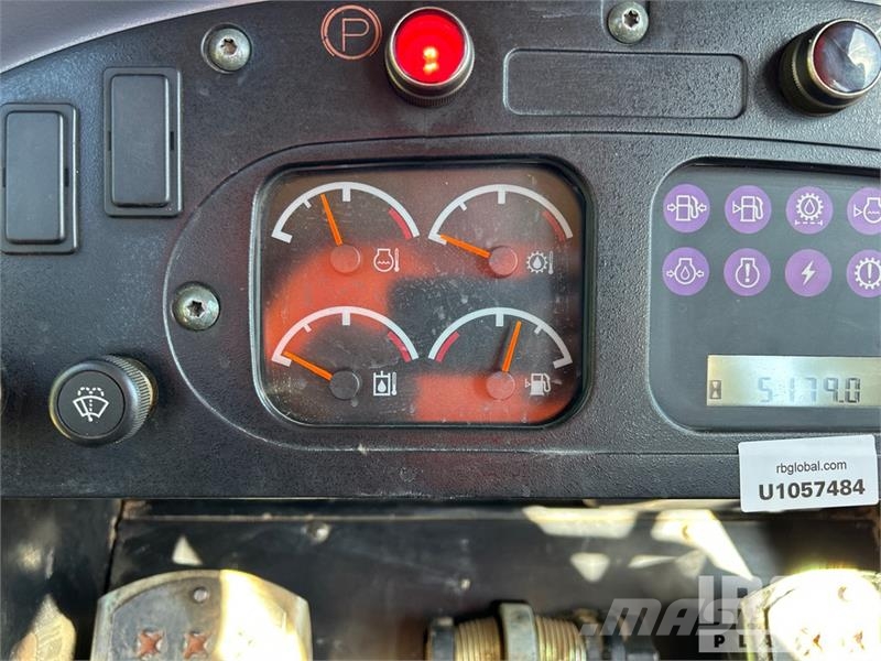 CAT 953C Crawler loaders
