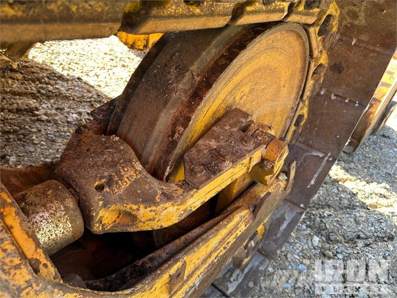CAT 953C Crawler loaders