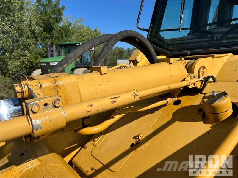 CAT 953C Crawler loaders