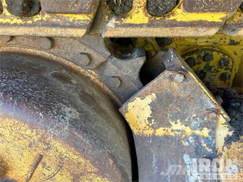CAT 953C Crawler loaders
