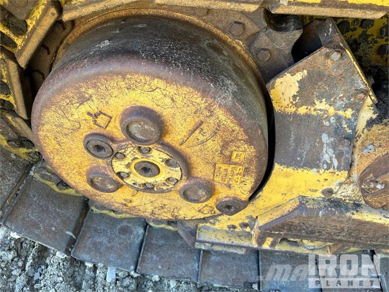 CAT 953C Crawler loaders