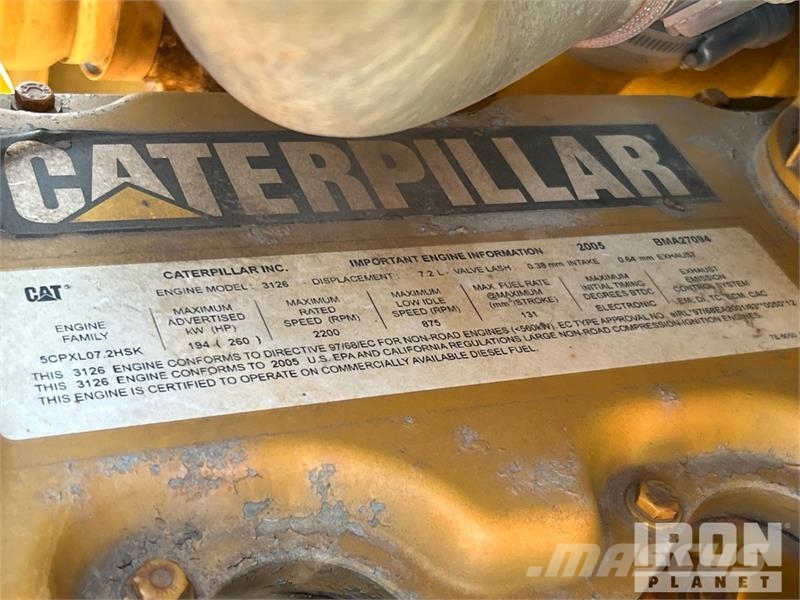 CAT 953C Crawler loaders