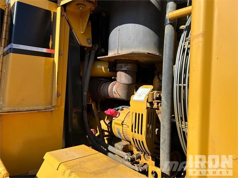 CAT 953C Crawler loaders