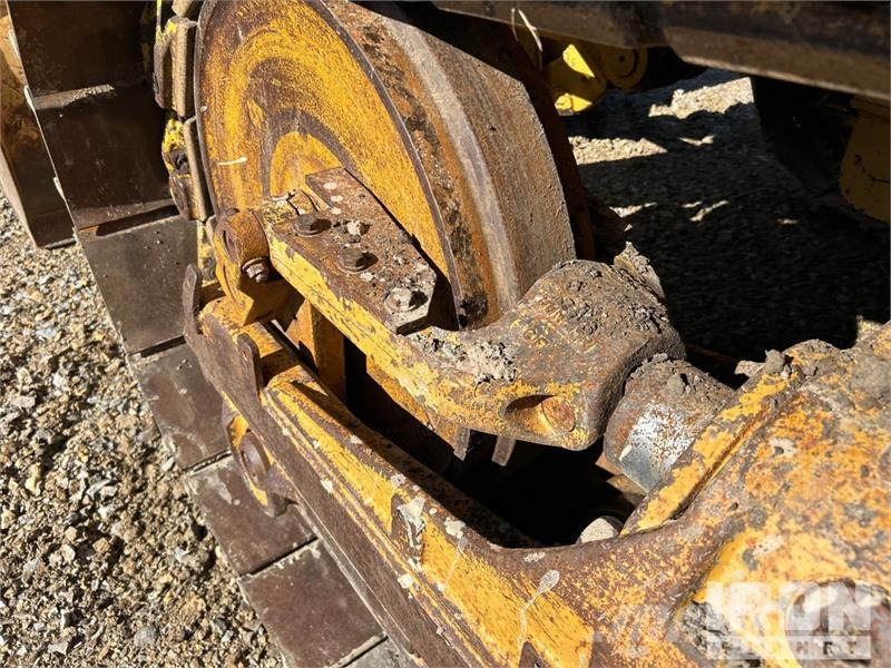 CAT 953C Crawler loaders