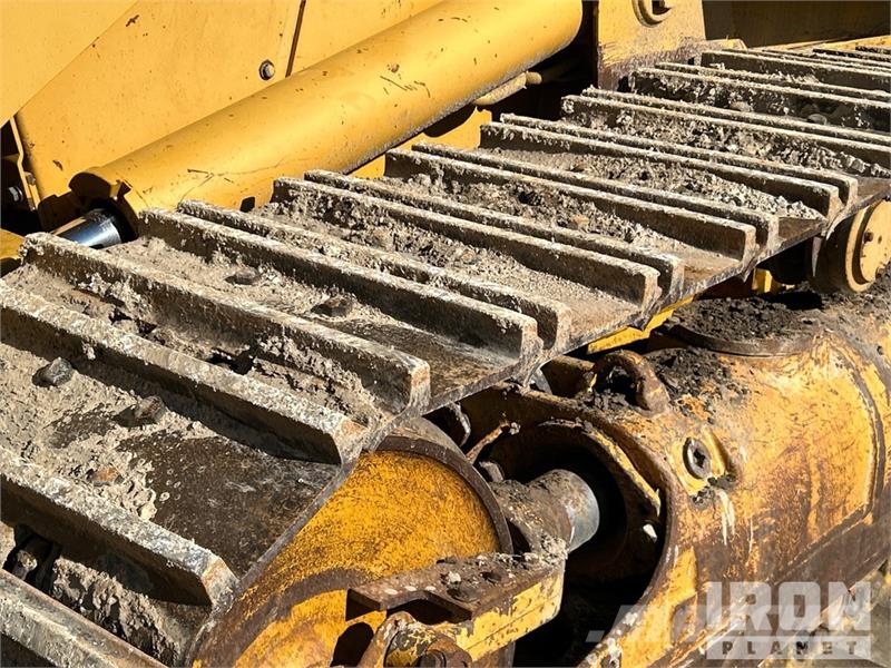 CAT 953C Crawler loaders