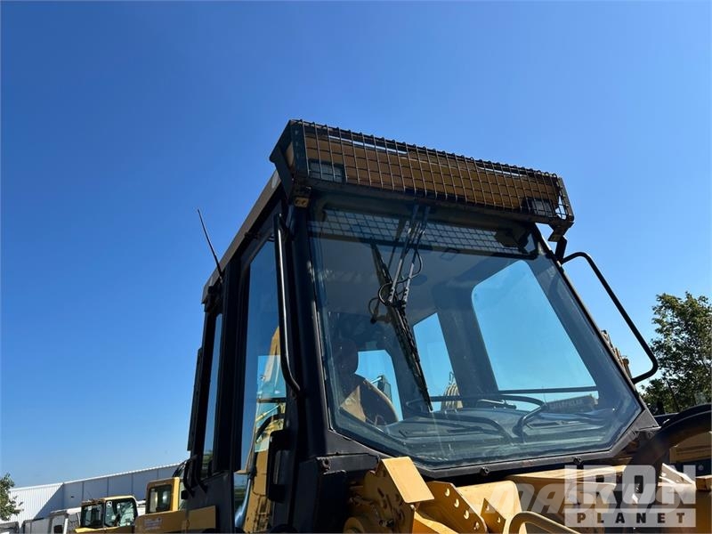 CAT 953C Crawler loaders