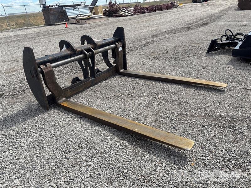 CAT 96 in Wheel Loader Forks 지게차