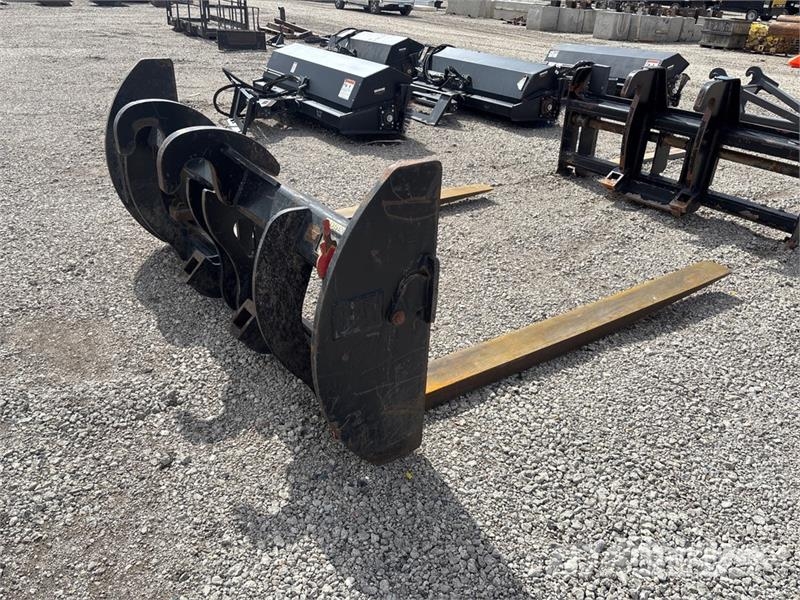 CAT 96 in Wheel Loader Forks 지게차