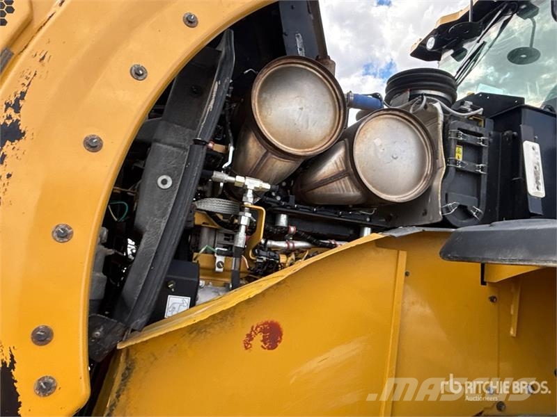 CAT 966M Wheel Loader Radlader