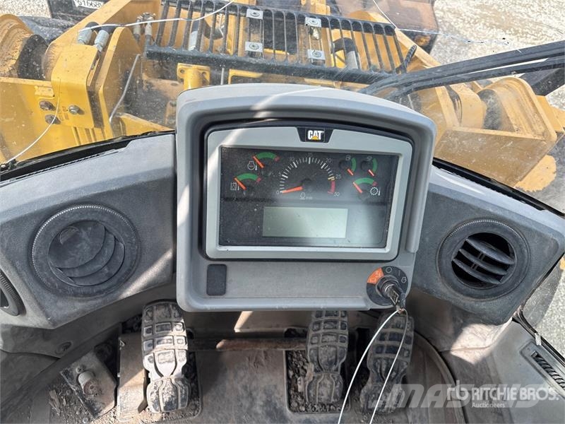 CAT 966M Wheel Loader Radlader