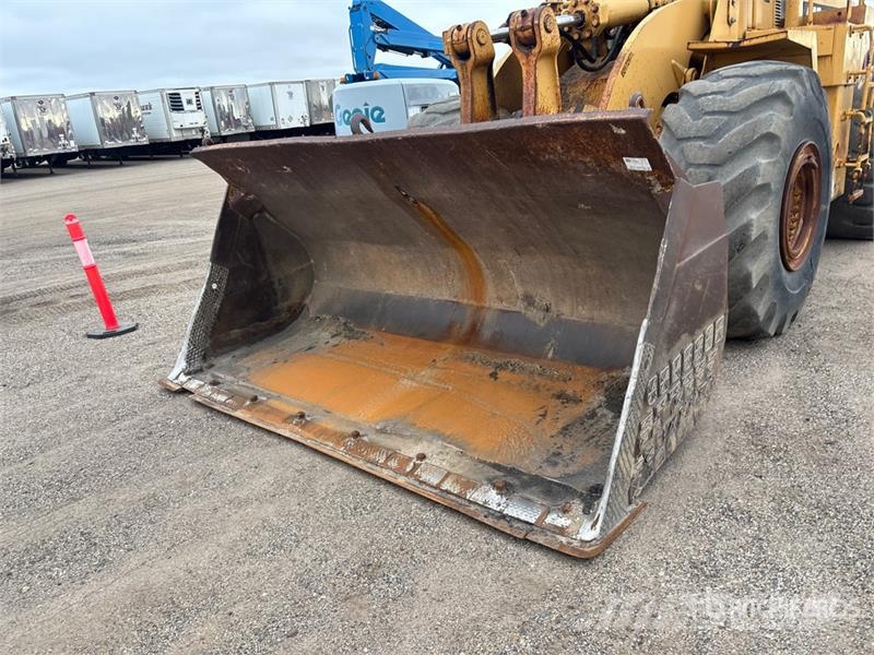 CAT 980C Kolesni nakladalci