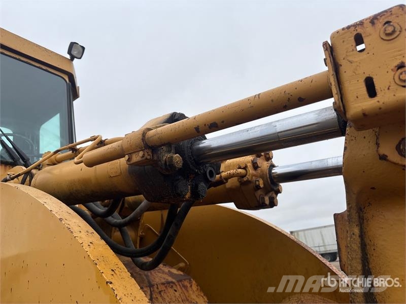 CAT 980C Kolesni nakladalci