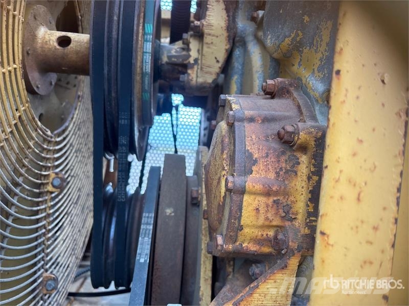 CAT 980C Kolesni nakladalci