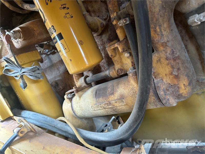 CAT 980C Kolesni nakladalci