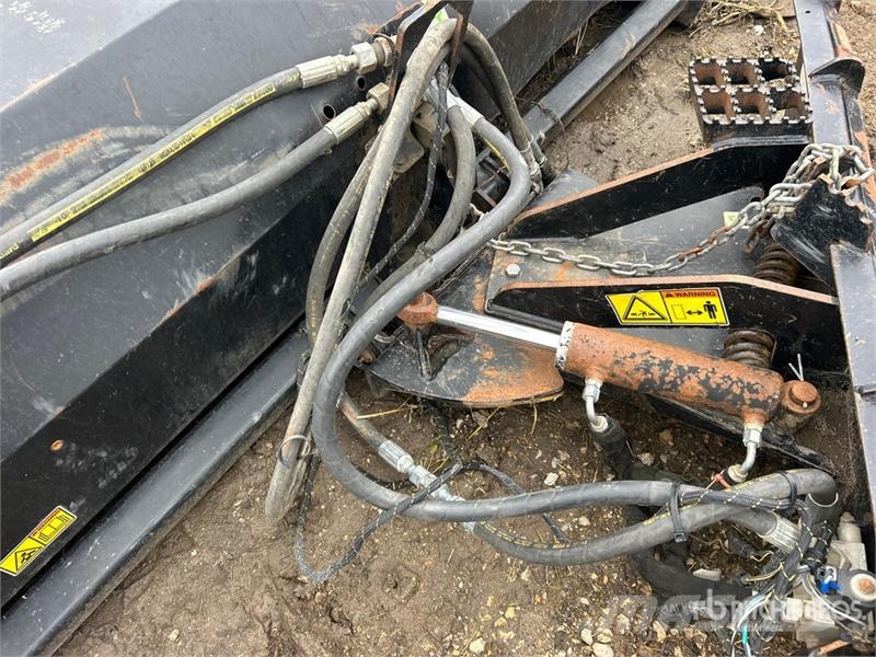 CAT BA118C 84 in Skid Steer Broom Metle