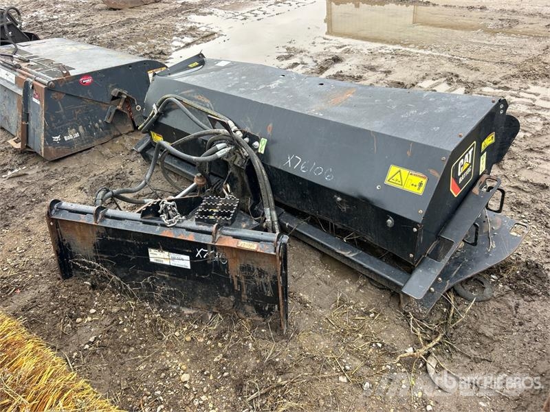 CAT BA118C 84 in Skid Steer Broom Metle