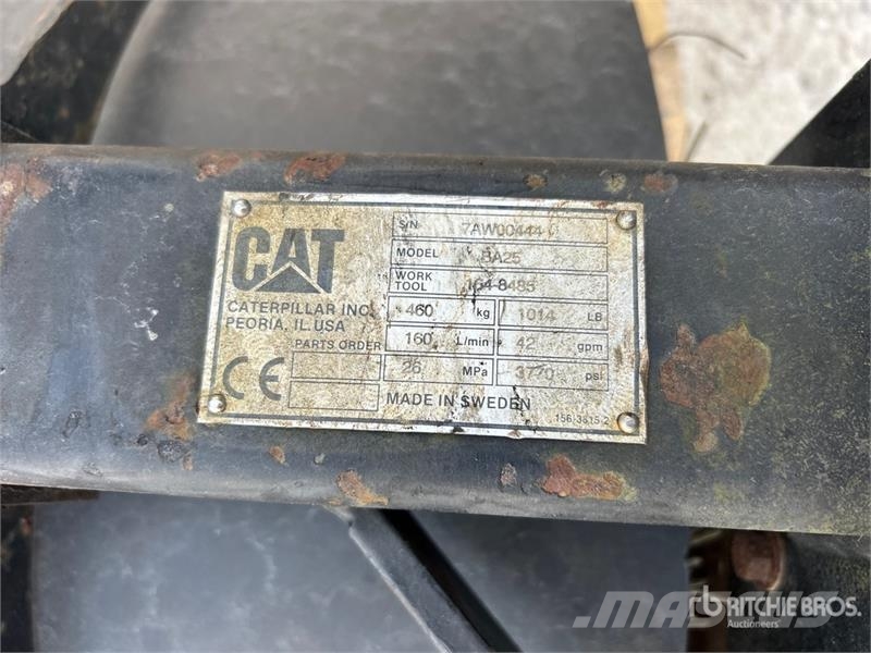 CAT BA25 105 in Angle Broom Attachment - Fits Cat IT Escovas