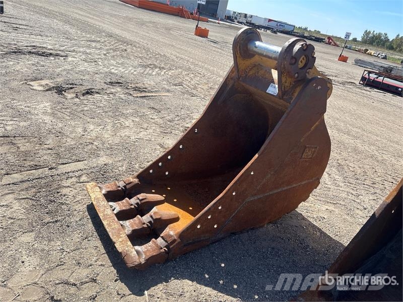 CAT BKDB36SD 31 in Excavator Bucket - Fits Cat 336E Baldes