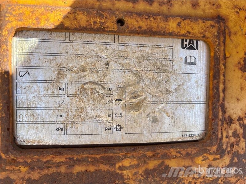 CAT BKDB36SD 31 in Excavator Bucket - Fits Cat 336E Baldes