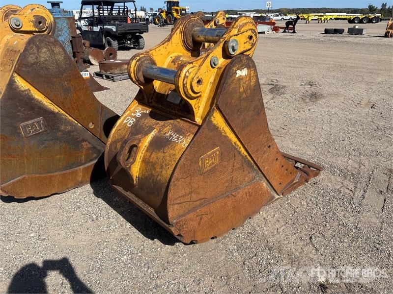 CAT BKDB36SD 31 in Excavator Bucket - Fits Cat 336E Baldes