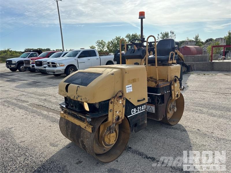 CAT CB-214D Double Drum Roller Tandemwalzen