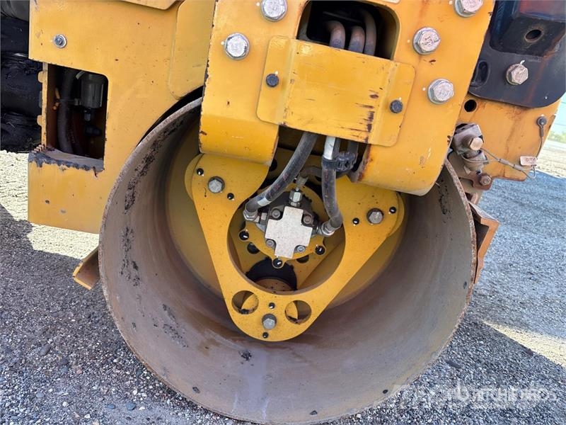 CAT CB1.8 Double Drum Roller Twin drum rollers