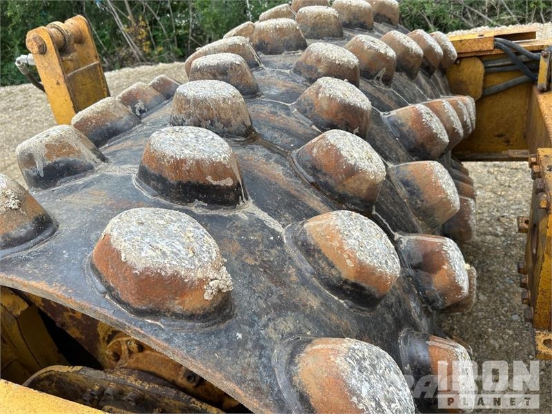 CAT CP-433C Padfoot Drum Compactor Compactoare monocilindrice