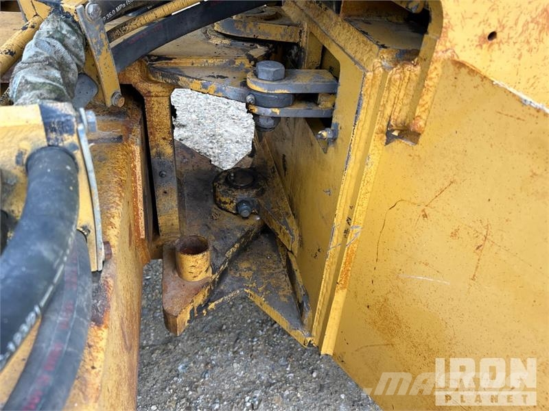 CAT CP-433C Padfoot Drum Compactor Compactoare monocilindrice