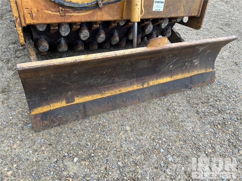 CAT CP-433C Padfoot Drum Compactor Compactoare monocilindrice